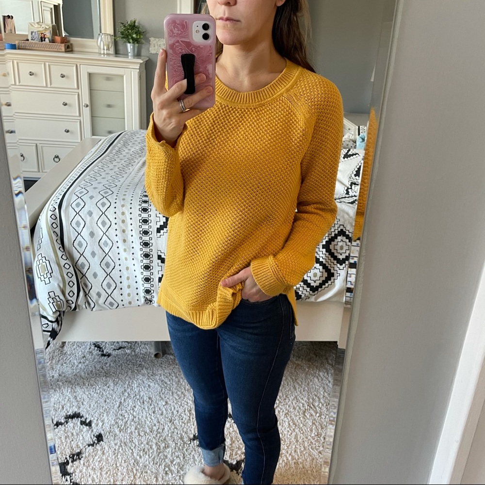 Crew neck sweater